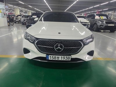 MERCEDES-BENZ E-CLASS - 1