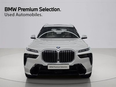 صورة 2 لـ 2025 BMW X7