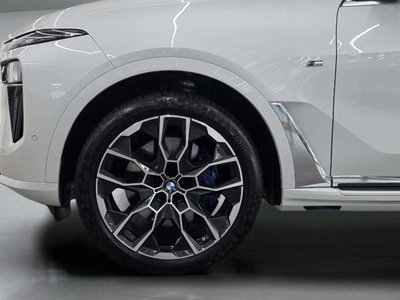 صورة 6 لـ 2025 BMW X7