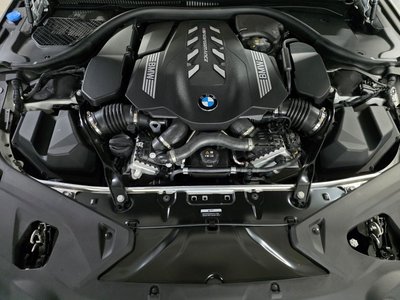 BMW 8 SERIES - 7