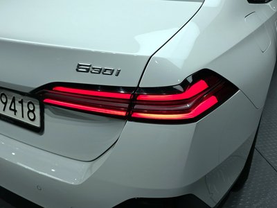 BMW 5 SERIES - 10