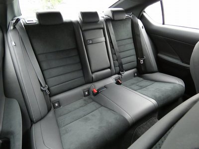 2025 Lexus IS 缩略图 32