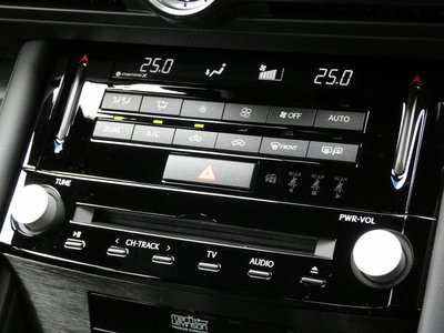 2025 Lexus IS 缩略图 38