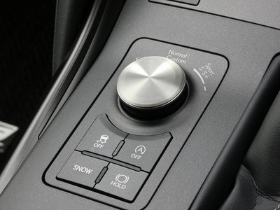 2025 Lexus IS 缩略图 36