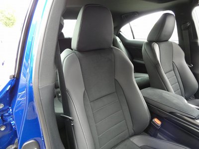 2025 Lexus IS 缩略图 19