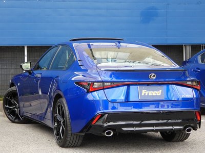 2025 Lexus IS 缩略图 12