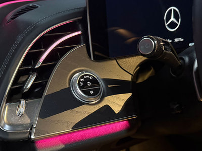 MERCEDES-BENZ E-CLASS - 8