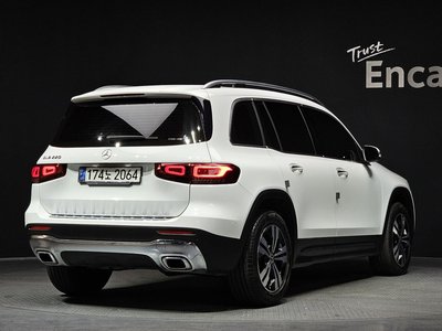 MERCEDES-BENZ GLB - 4