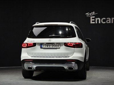 MERCEDES-BENZ GLB - 3