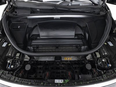 MERCEDES-BENZ EQS - 7