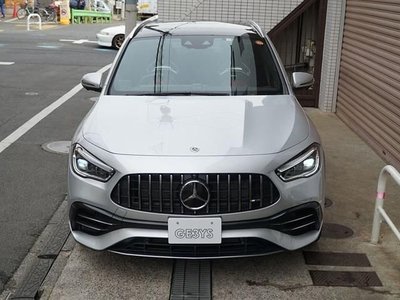 MERCEDES-BENZ GLA - 10