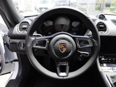 صورة مصغرة 13 لـ 2024 Porsche 718