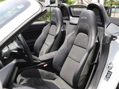 صورة مصغرة 12 لـ 2024 Porsche 718