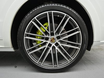 PORSCHE CAYENNE - 6