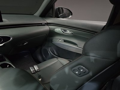 2021 Genesis GV70 — миниатюра 12