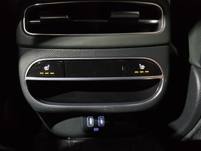 2021 Genesis GV70 — миниатюра 18