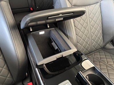 2024 AUDI A8 — миниатюра 56