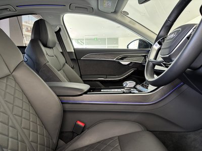 2024 AUDI A8 — миниатюра 21