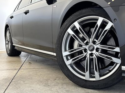 2024 AUDI A8 — миниатюра 11