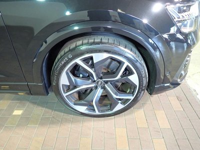 صورة 8 لـ 2022 AUDI RS Q8