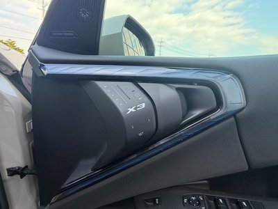 2025 BMW X3 thumbnail 37