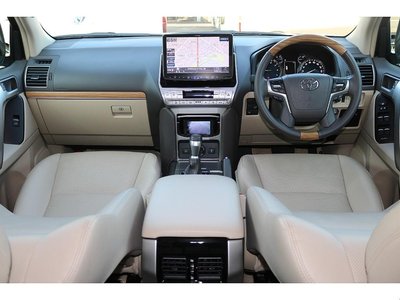 TOYOTA LAND CRUISER PRADO - 2