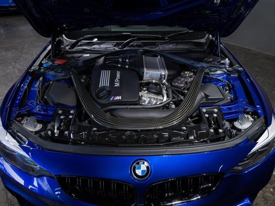 صورة 7 لـ 2018 BMW M4 COUPE