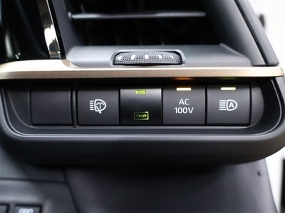 TOYOTA CROWN SPORT - 10