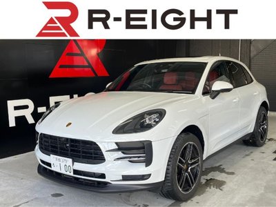 PORSCHE MACAN - 2
