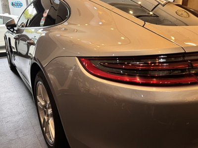 PORSCHE PANAMERA - 9