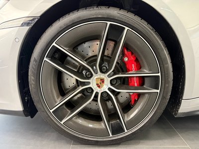 PORSCHE 911 - 6