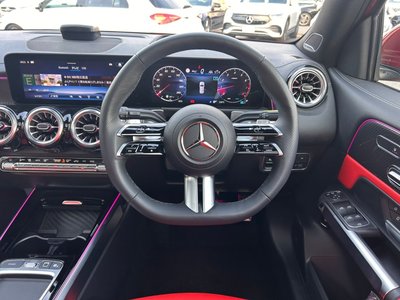 2025 Mercedes-BENZ GLB thumbnail 28