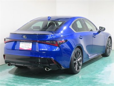 LEXUS IS - 3