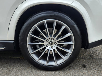 2025 Mercedes-BENZ GLE — миниатюра 19