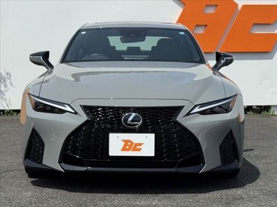 LEXUS IS - 9
