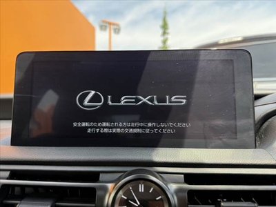 LEXUS IS - 3