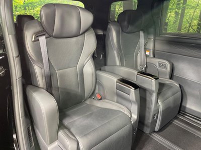 2026 TOYOTA ALPHARD photo 9