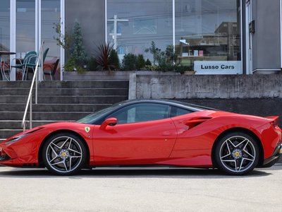 FERRARI F8 TRIBUTO - 3