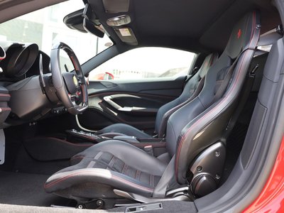 FERRARI F8 TRIBUTO - 10