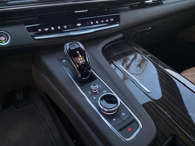 CADILLAC ESCALADE - 10