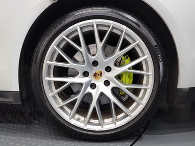 PORSCHE PANAMERA - 8