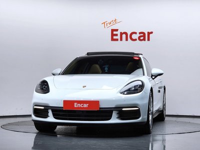 PORSCHE PANAMERA - 2