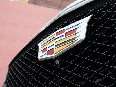 CADILLAC ESCALADE - 6