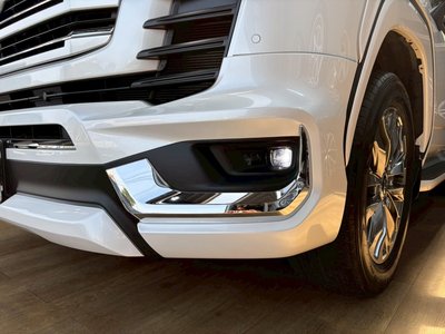 TOYOTA LAND CRUISER 300 - 8