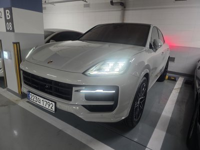 PORSCHE CAYENNE - 1
