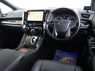 TOYOTA ALPHARD - 4