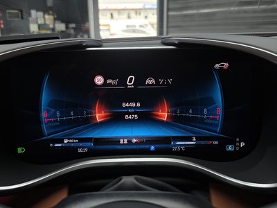 2025 Mercedes-BENZ GT AMG 照片 8