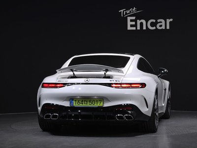 2025 Mercedes-BENZ GT AMG 照片 3