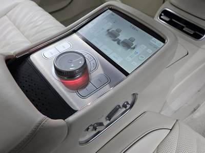 2022 Genesis G90 (RS4) — миниатюра 18