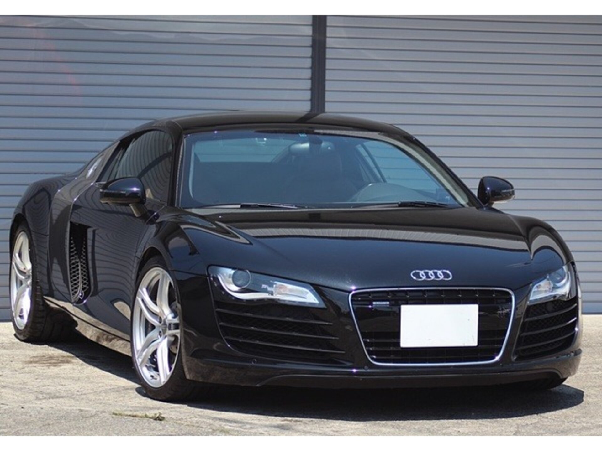 AUDI R8 - View 1